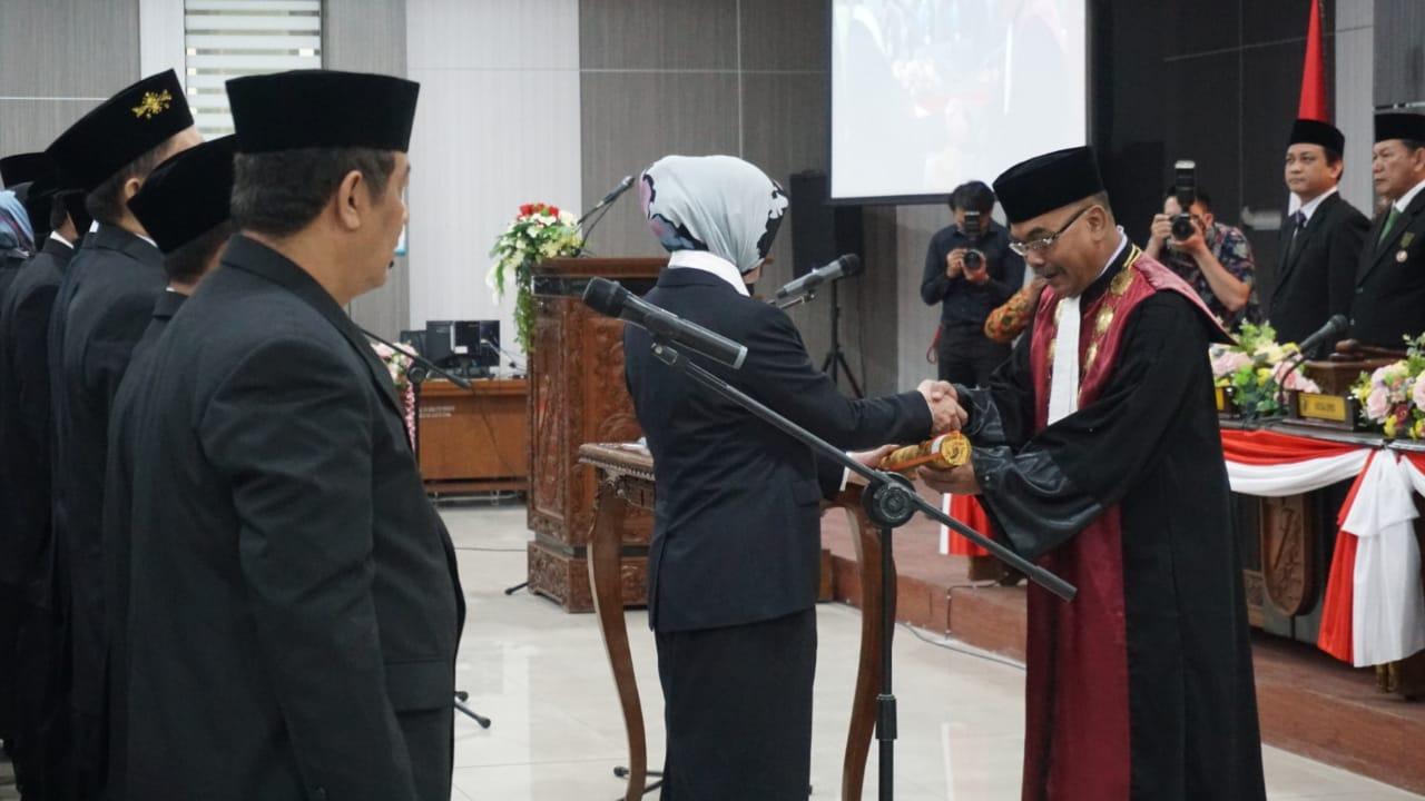 Resmi Dilantik dan Diambil Sumpah Para Anggota DPRD Kota Pekalongan Terlihat Sumpringah