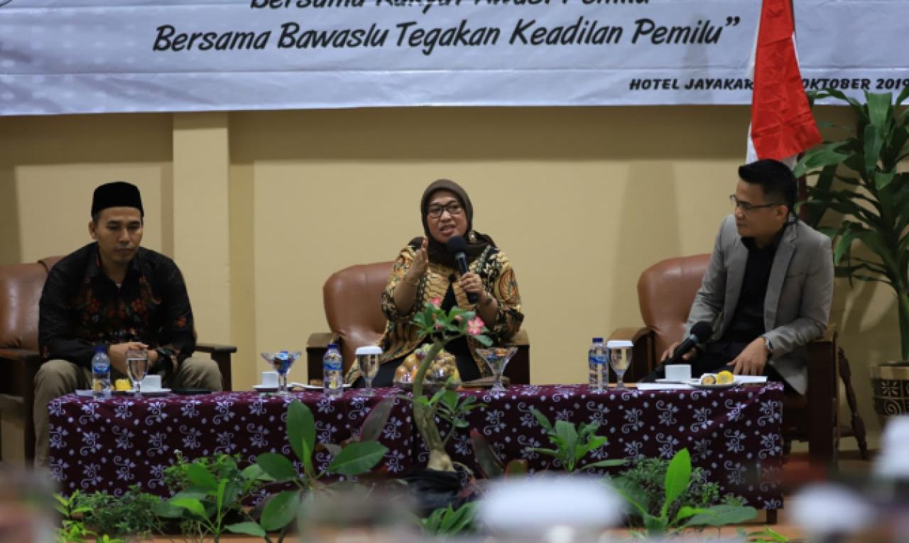 Dewi Persilakan Bawaslu Daerah Buat SOP, Asal Sesuai UU