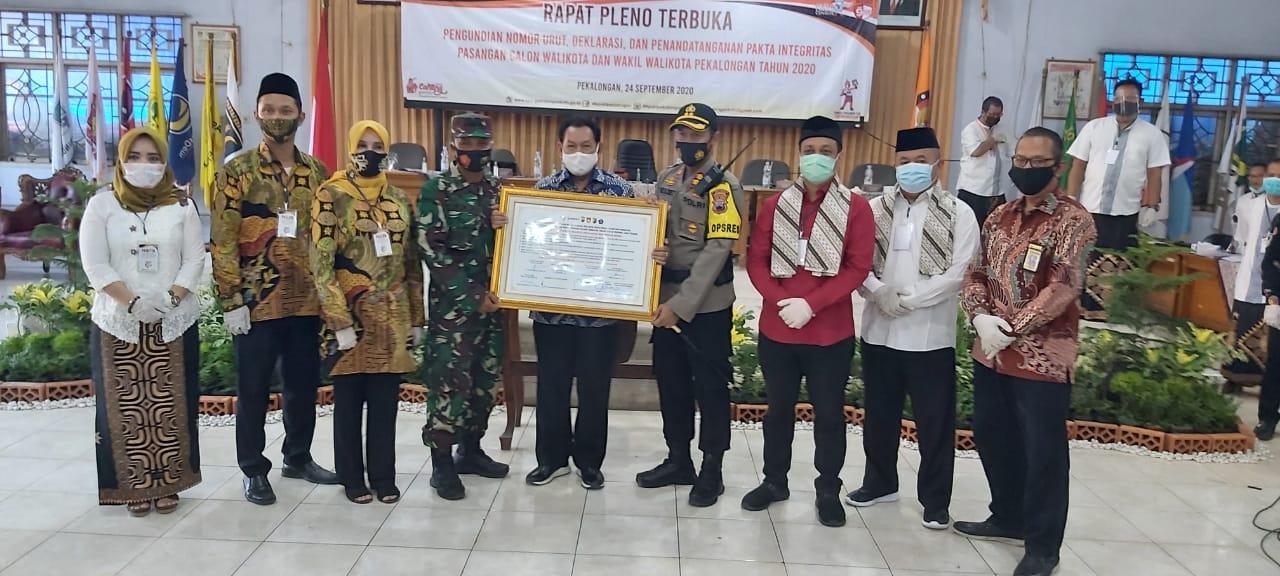 BERPEDOMAN PKPU NO 13 TAHUN 2020, PENGUNDIAN NOMOR URUT PASLON WALIKOTA & WAKIL WALIKOTA  PEKALONGAN DIPERKETAT
