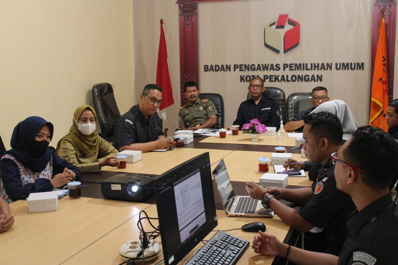 Meningkatkan Kualitas Keterbukaan Informasi Publik, Bawaslu Kota Pekalongan Bentuk Pokja PPID