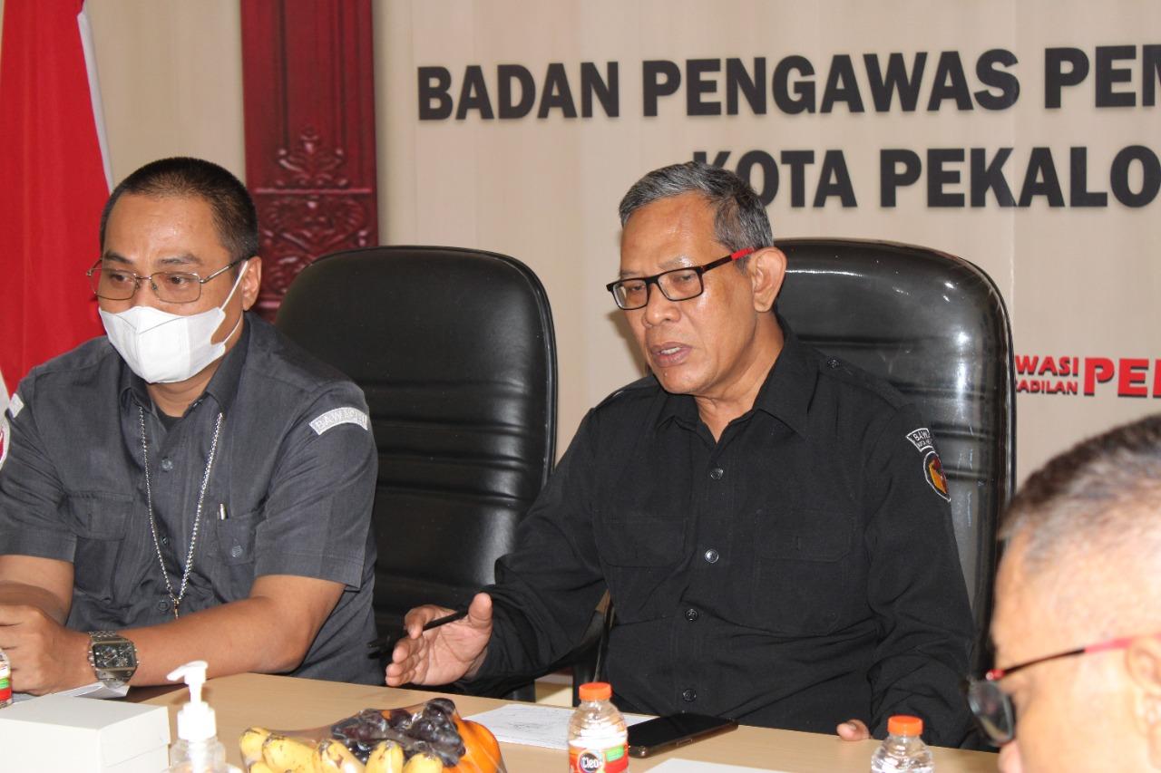 Tertib Administrasi, Bawaslu Kota Pekalongan Gelar Rapat Pengelolaan BMN dan BMD