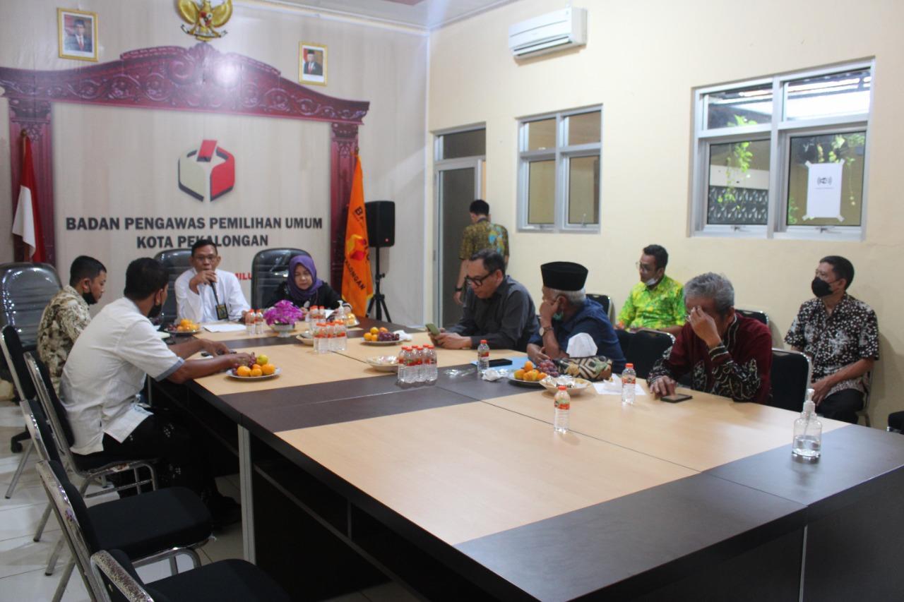 Memastikan Kesiapan Pemilu 2024, Komisi A DPRD Provinsi Jawa Tengah Kunjungi Bawaslu Kota Pekalongan