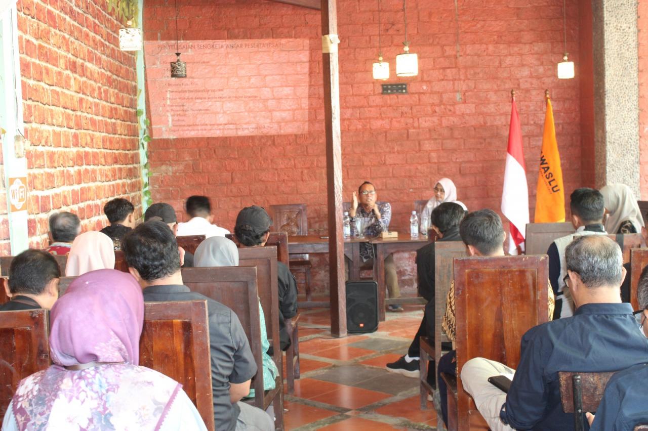 Persiapan Potensi Sengketa Antar Peserta, Bawaslu Kota Pekalongan Simulasikan PSAP Pada jajaran Adhoc