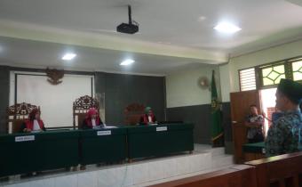 BAGI-BAGI UANG PADA MASA TENANG, CALEG GOLKAR KOTA PEKALONGAN DI PUTUS 2 BULAN PENJARA