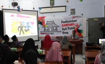 Jelang Pilwalkot Pekalongan, Bawaslu Kota Pekalongan Adakan Pembentukan Perdana Kampung Anti Politik Uang Di Kelurahan Jenggot