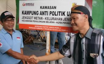 Bawaslu Kota Pekalongan Launching 3 Kampung Anti Politik Uang
