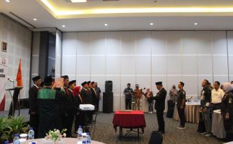 Bawaslu Kota Pekalongan Melantik 12 Panwalu Kecamatan