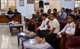 Bawaslu Kota Pekalongan menyampaikan tanggapan dan sampaikan hasil pengawasan pada rapat pleno terbuka rekapitulasi daftar pemilih berkelanjutan oleh KPU Kota Pekalongan